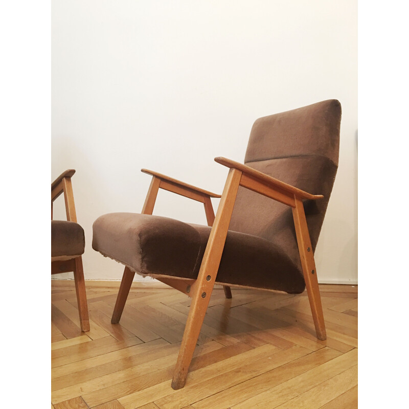 Ensemble de 2 fauteuils vintage en velours marron et bois 1960