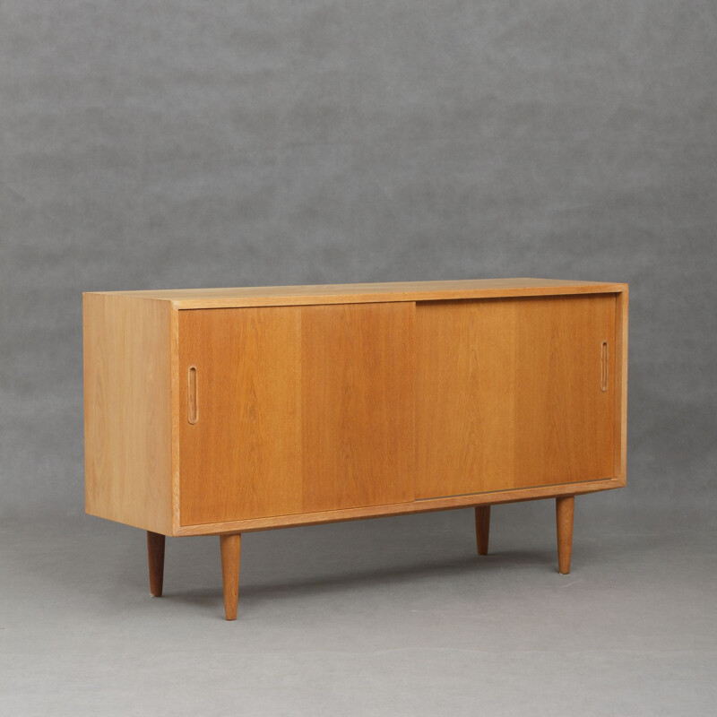 Vintage small oakwood sideboard by Poul Hundevad 1960