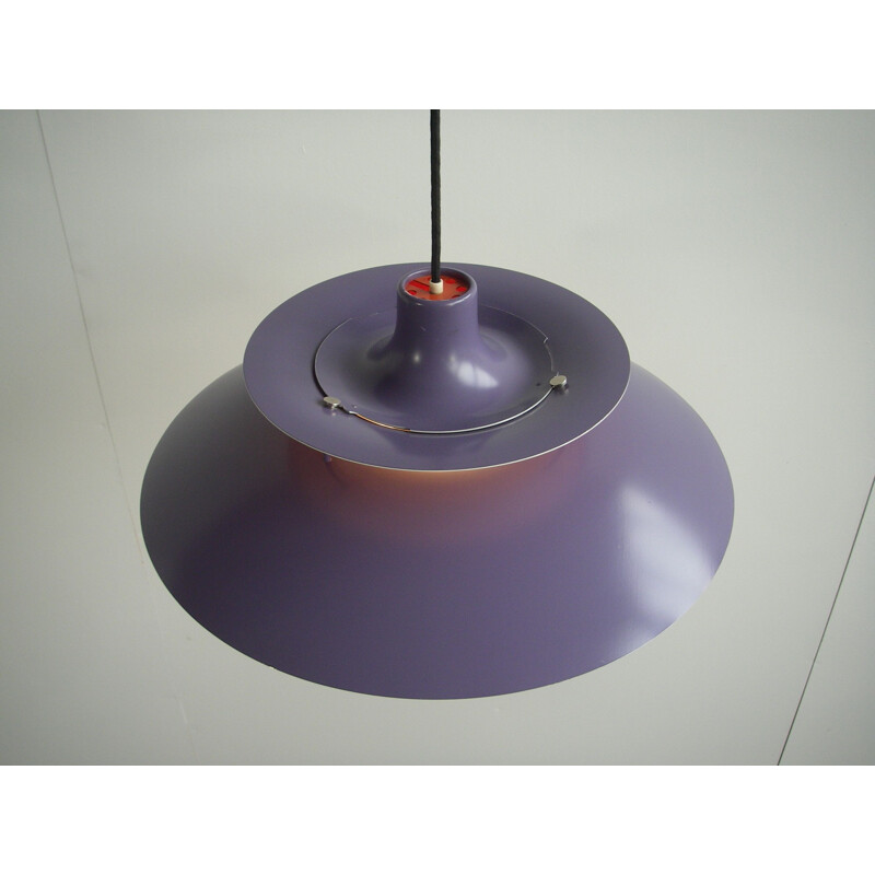 Suspension vintage danoise Ph 5-6 violette par Poul Henningsen