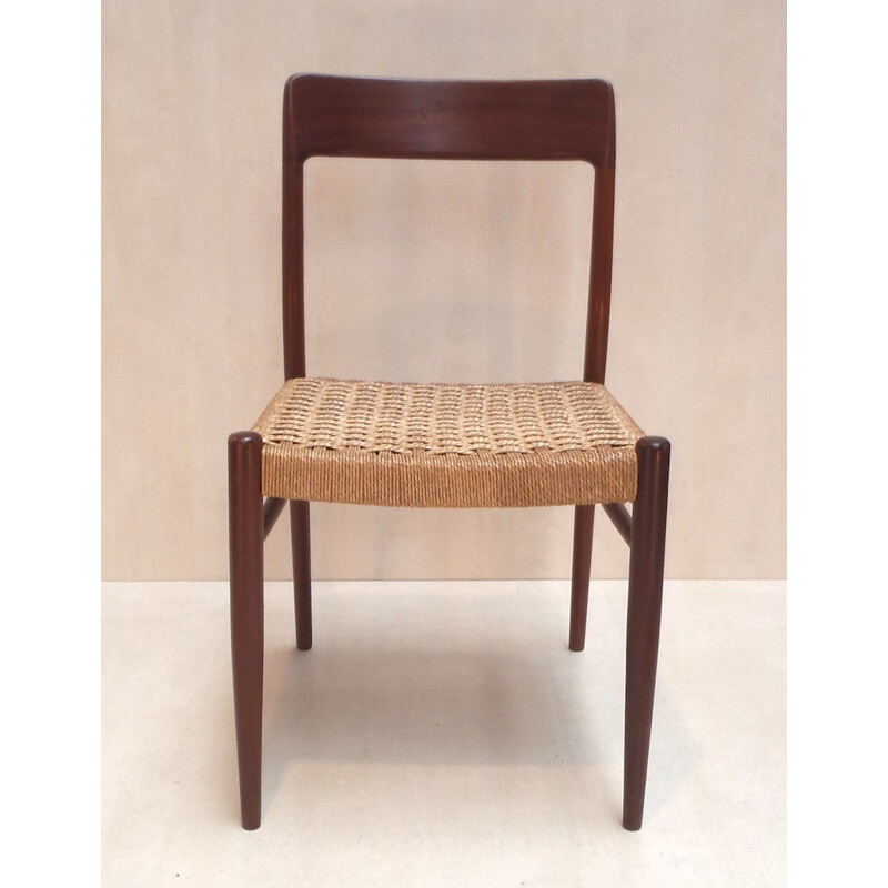 2 Scandinavian chairs, Niels MOLLER - 1960s