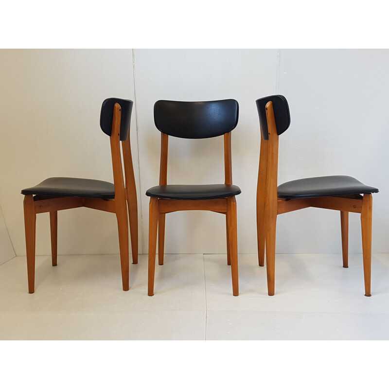 Set of 3 vintage chairs in wood