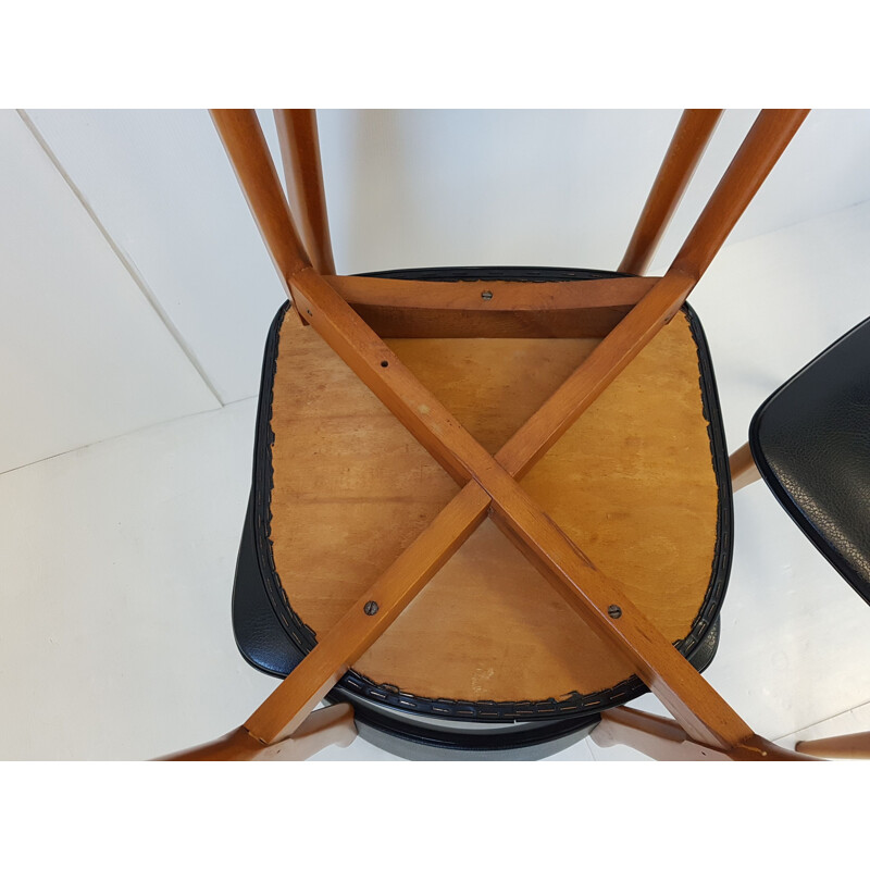 Set of 3 vintage chairs in wood