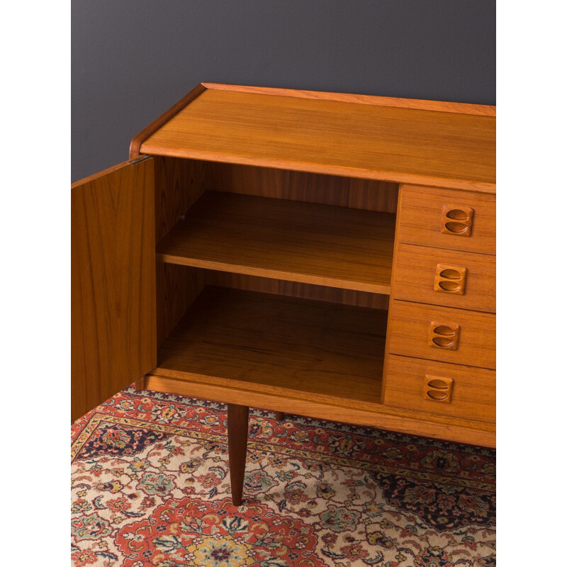 Vintage sideboard in solid wood