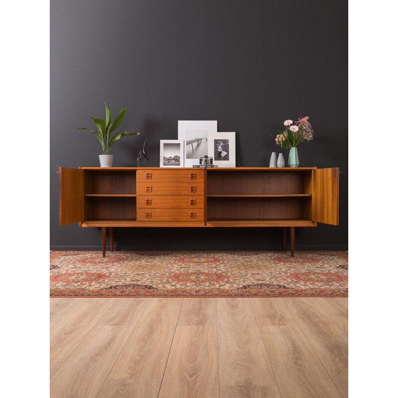 Vintage sideboard in solid wood