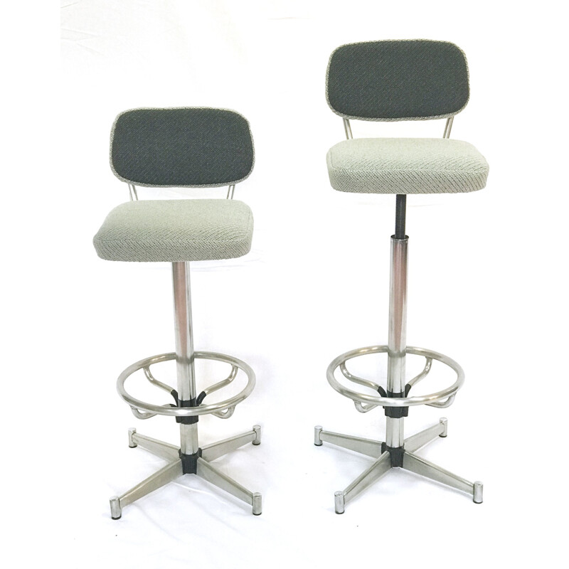 Set of 2 vintage bar stools