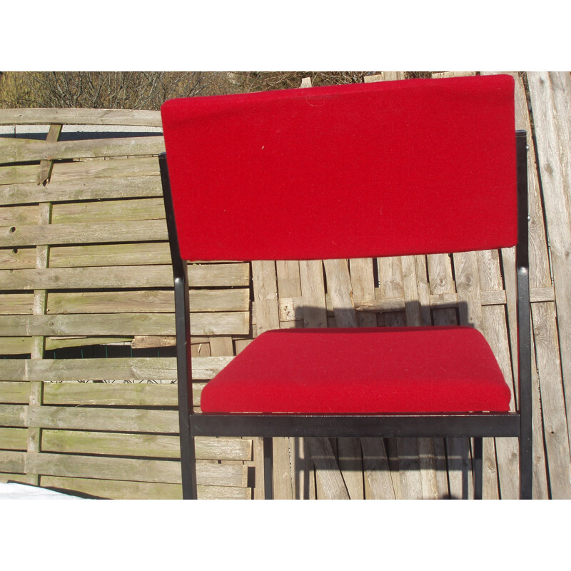 Suite de 4 chaises vintage en rouge et noir
