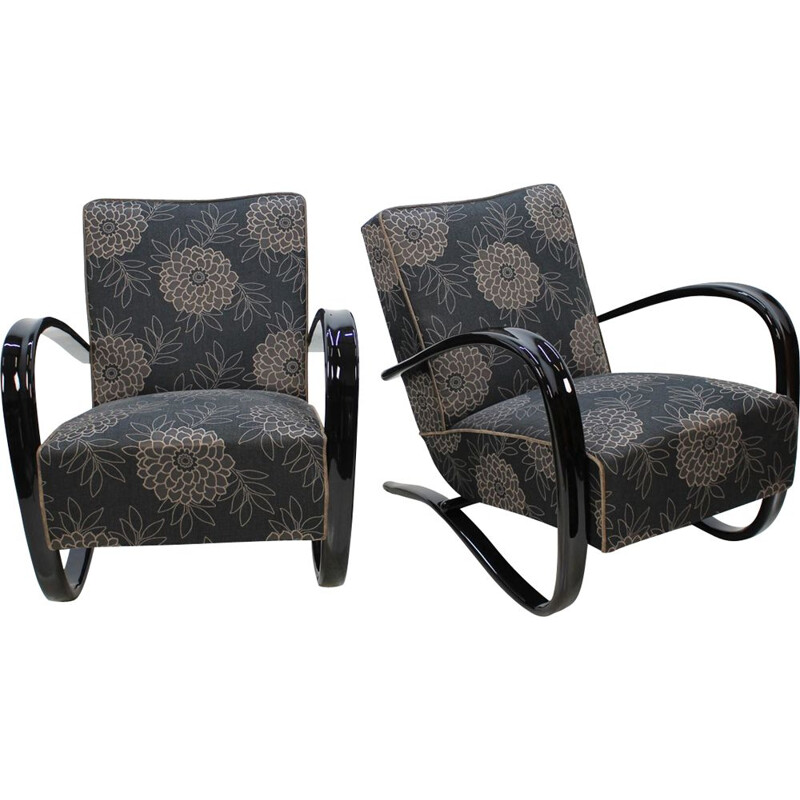 Pair of black H-269 armchairs by Jindrich Halabala