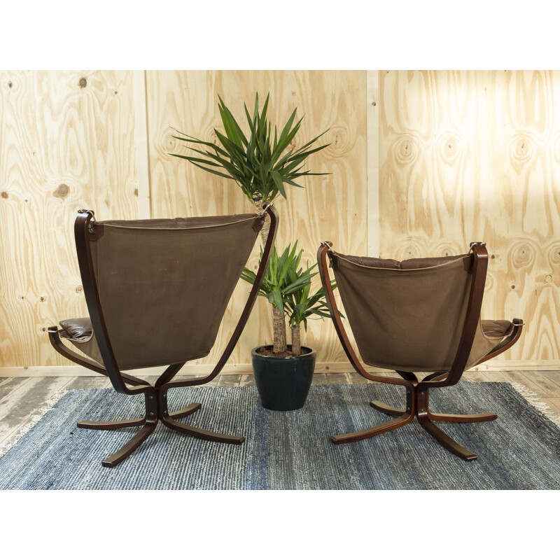 Pair of Falcon armchairs in brown leather and beechwood, Sigurd RESSELL - 1970s