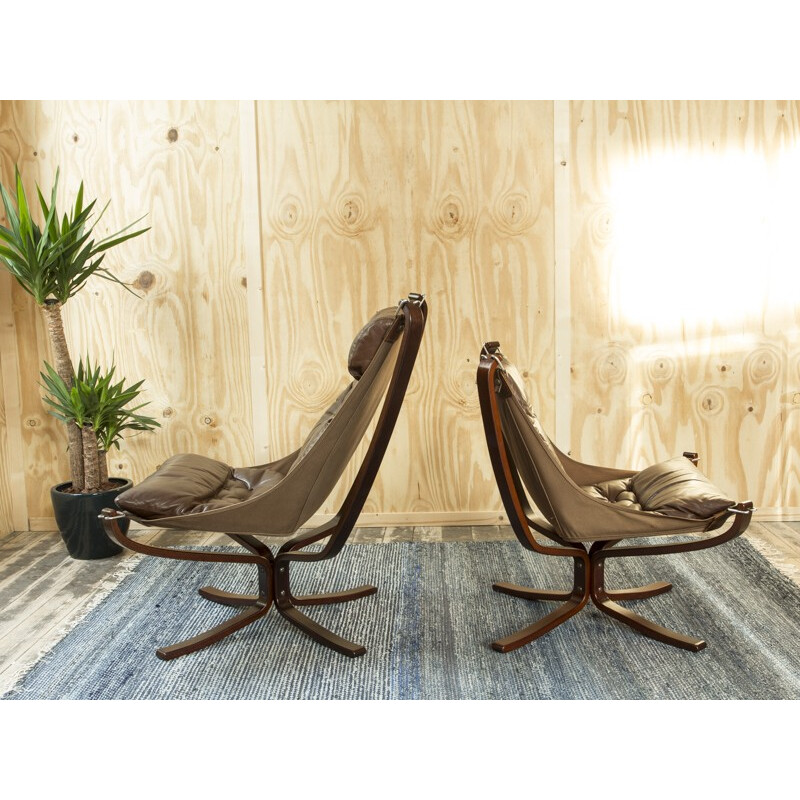 Pair of Falcon armchairs in brown leather and beechwood, Sigurd RESSELL - 1970s