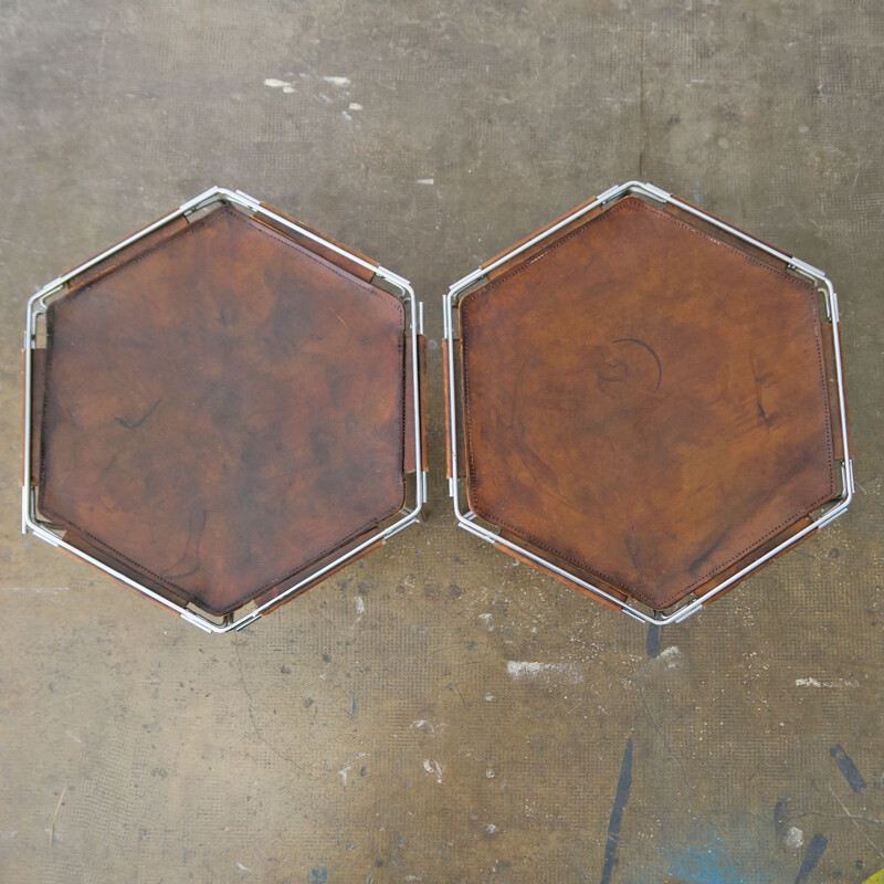 Paire de tables d'appoint en cuir par Max Sauze