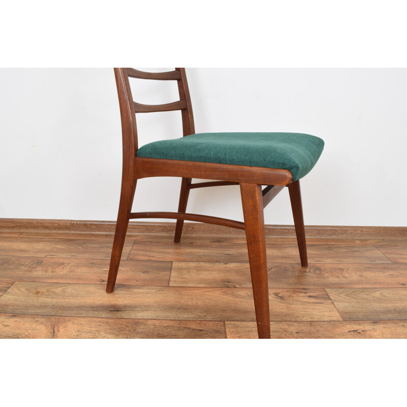 Set of 4 green chairs in teak