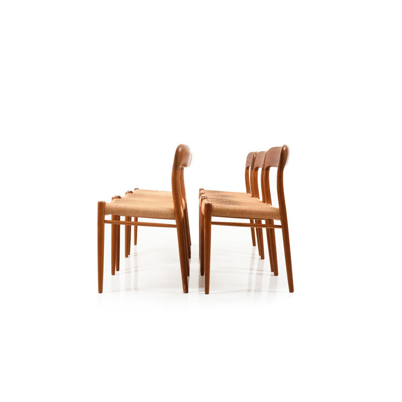 Set of 6 teak chairs by Niels O. Moller