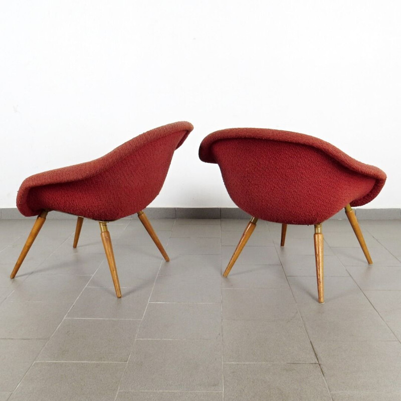 Paire de fauteuils rouges par Frantisek Jirak