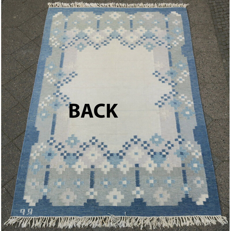 Vintage Swedish Röllakan Kelim rug