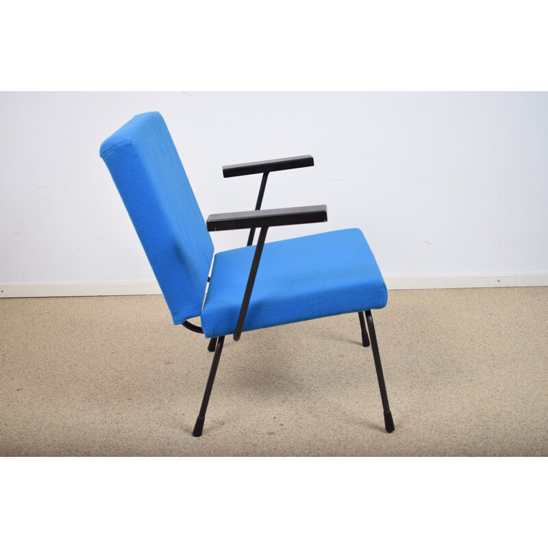 Set of 2 vintage armchair model 1401  by Wim Rietveld for Gipsen