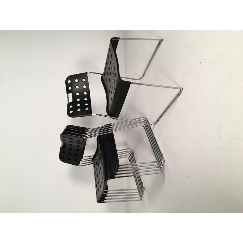 Set of 6 vintage black chairs by  Rodney Kinsman 1970