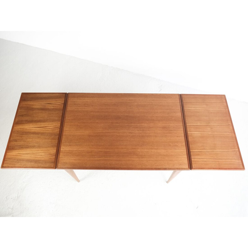 Vintage extendible dining table in teak by Møller