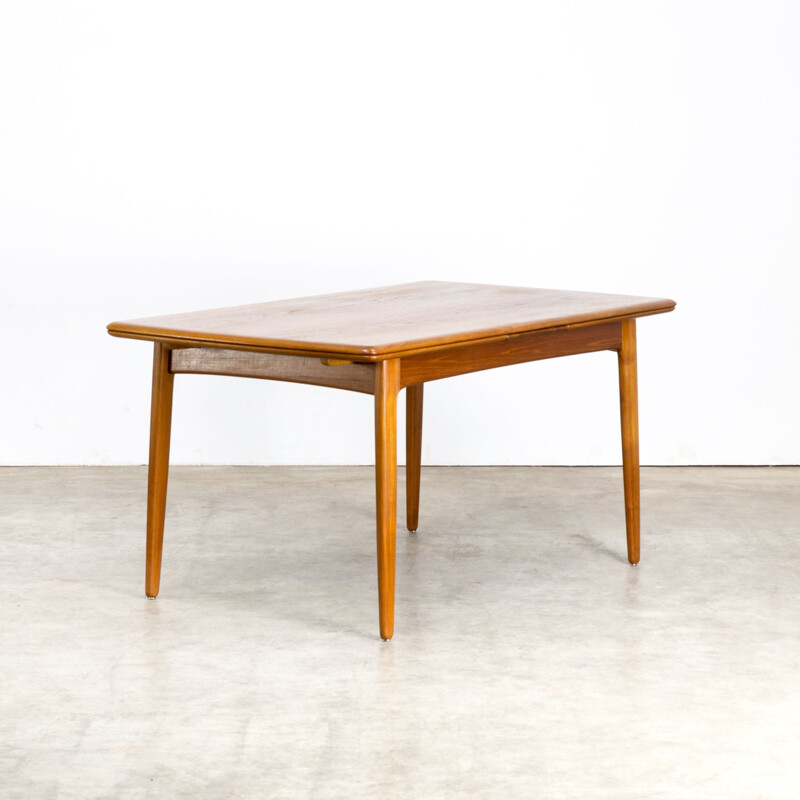 Vintage Danish extendable dining table