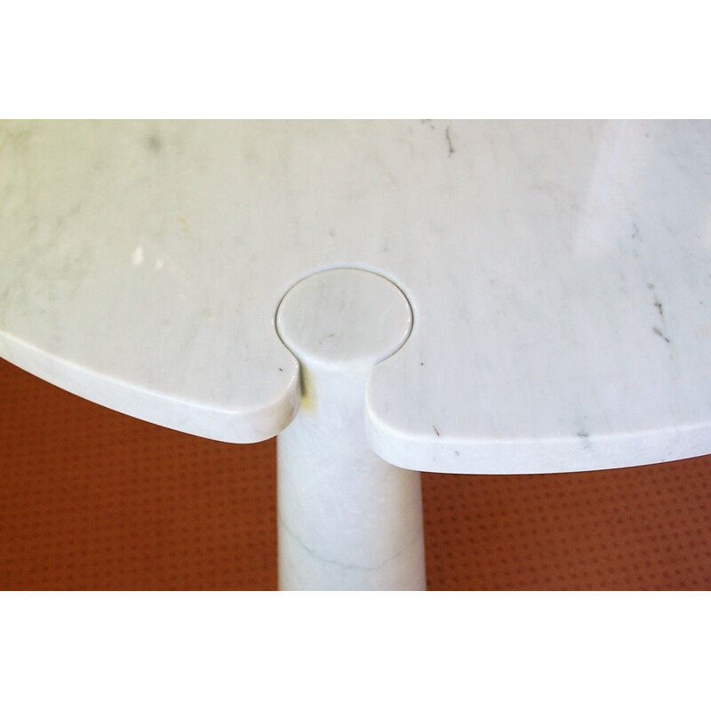 Eros dining table in marble by Angelo Mangiarotti