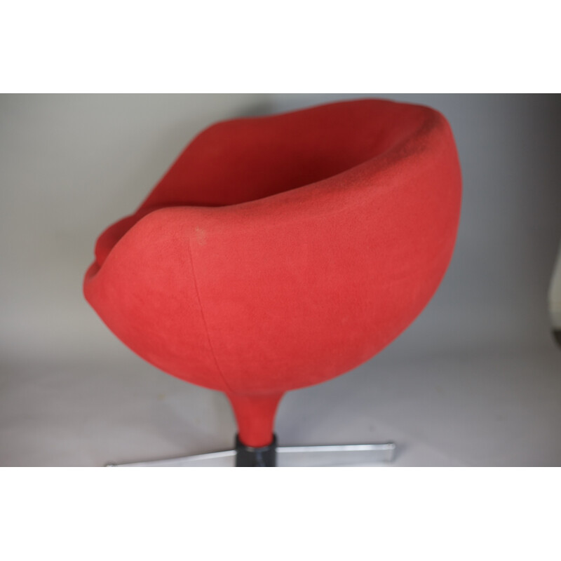 Red Luna chair by Pierre Guariche for Meurop