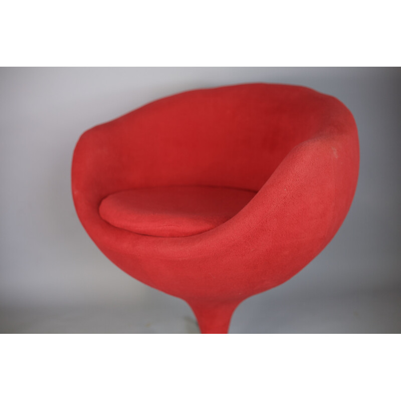 Red Luna chair by Pierre Guariche for Meurop