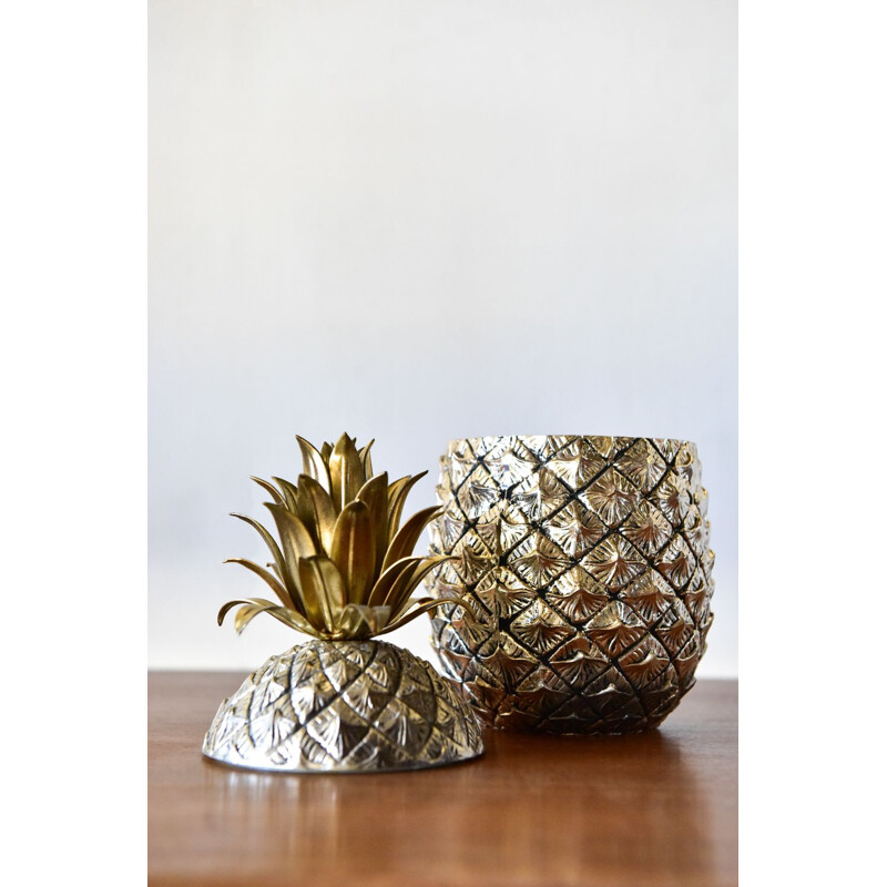 Pineapple ice bucket by Mauro Manetti for Fonderia d’Arte Firenze in aluminium