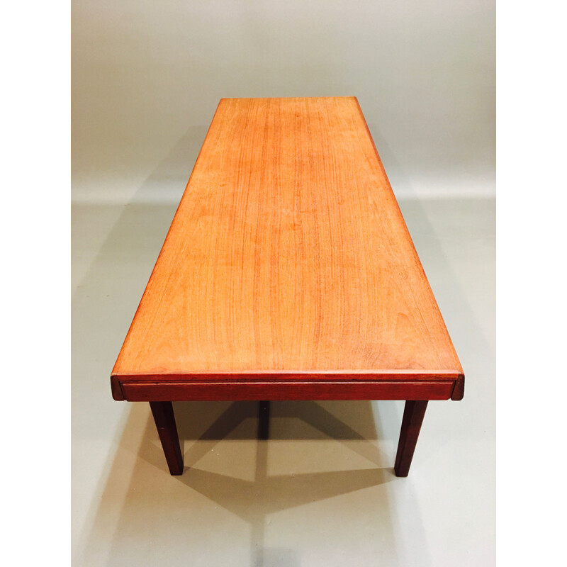 Table basse vintage scandinave de Johannes Andersen en teck 1950