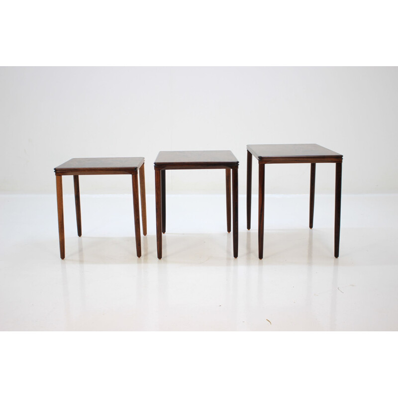 Vintage danish nesting tables in rosewood 1960