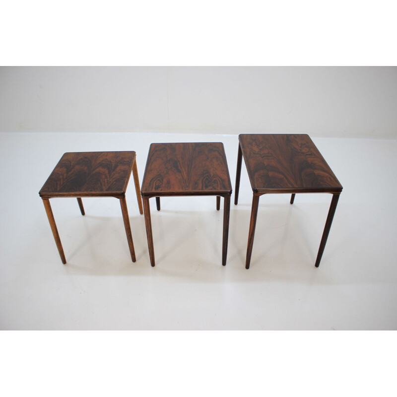 Vintage danish nesting tables in rosewood 1960