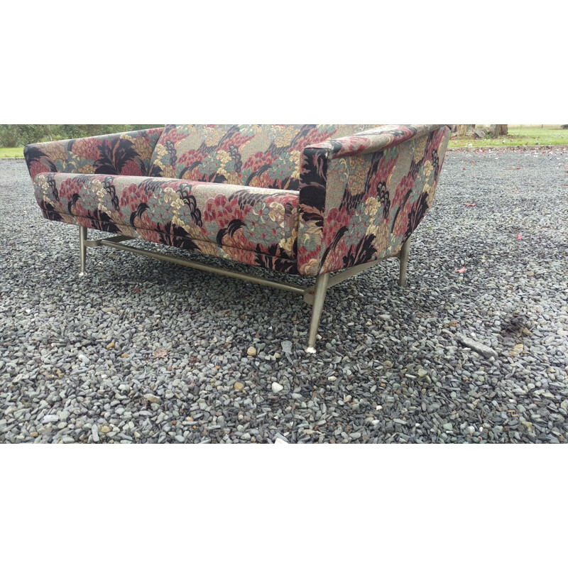 Französisches Vintage-Sofa von Besnard in mehrfarbigem Blumenstoff 1950