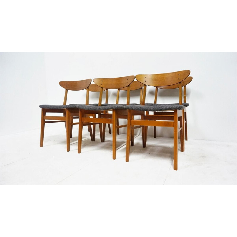 Set of 6 chairs in teak by Farstrup