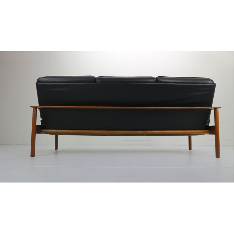 3-seater sofa in beechwood and black leather