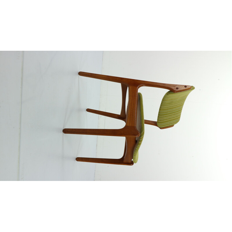 Suite de 4 chaises vertes en teck par Erik Buch, modèle 49