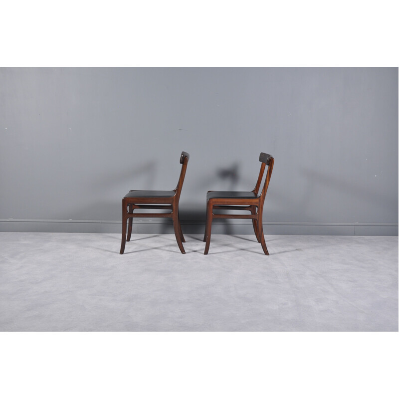 Pair of mahogany chairs by Ole Wanscher for Poul Jeppesen