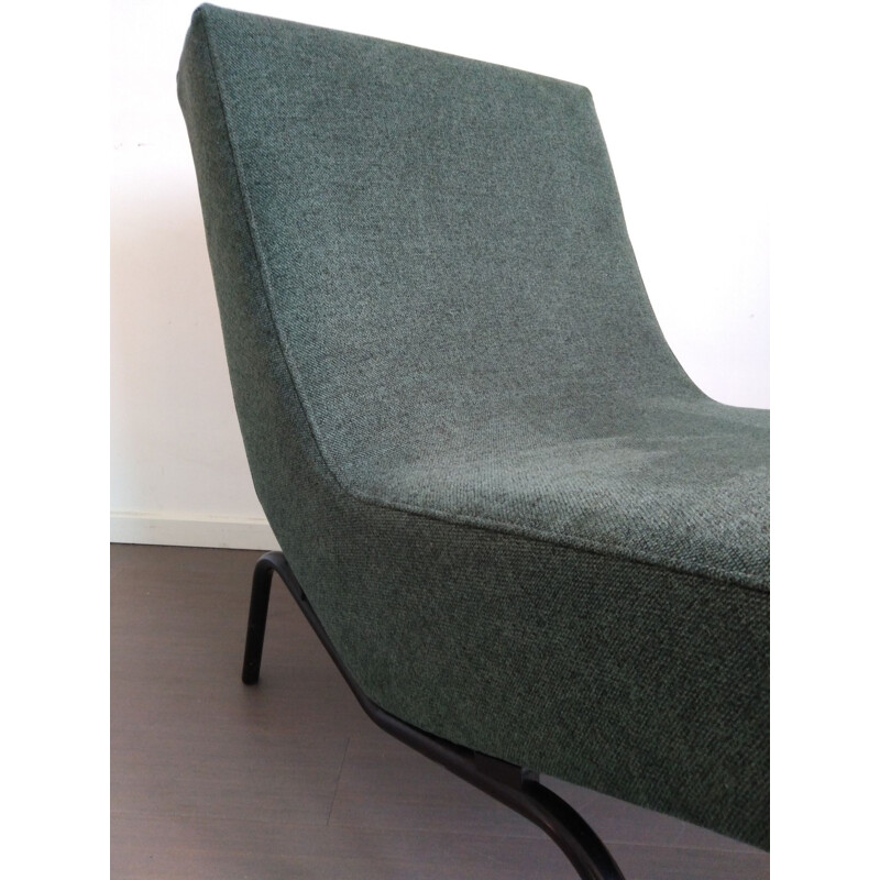 CM194 low chair by Pierre Paulin for Thonet