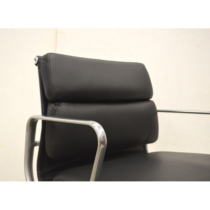Vintage Desk chair by Charles Eames model Herman Miller EA217 