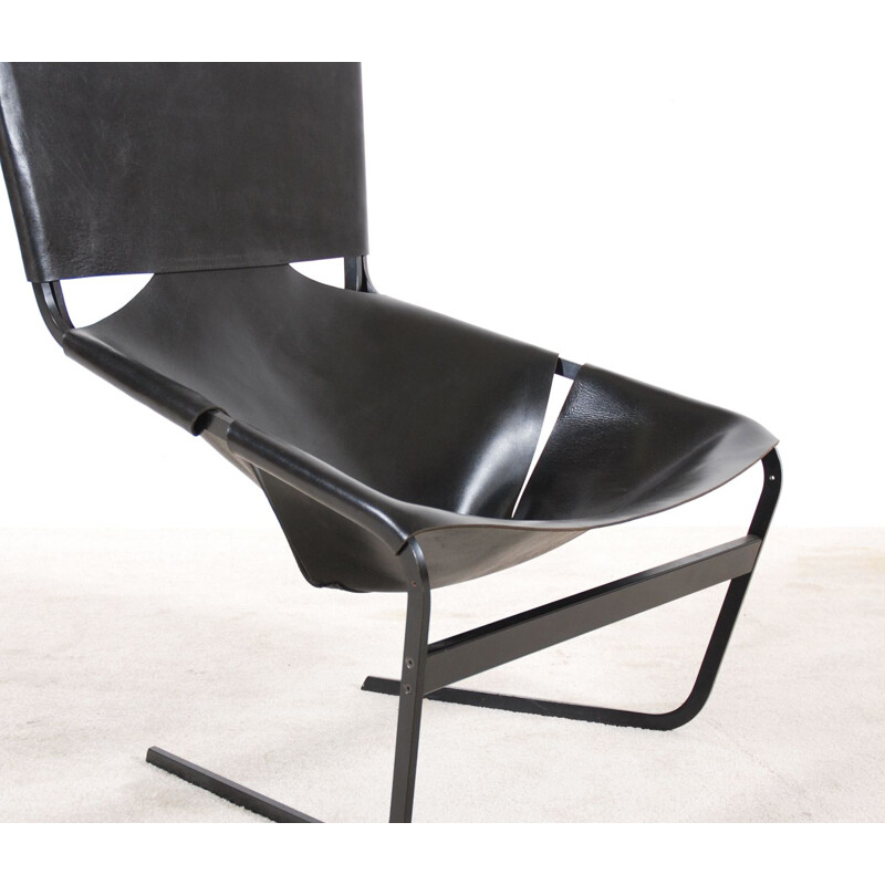 Vintage armchair F444 by Pierre PAULIN - 1970