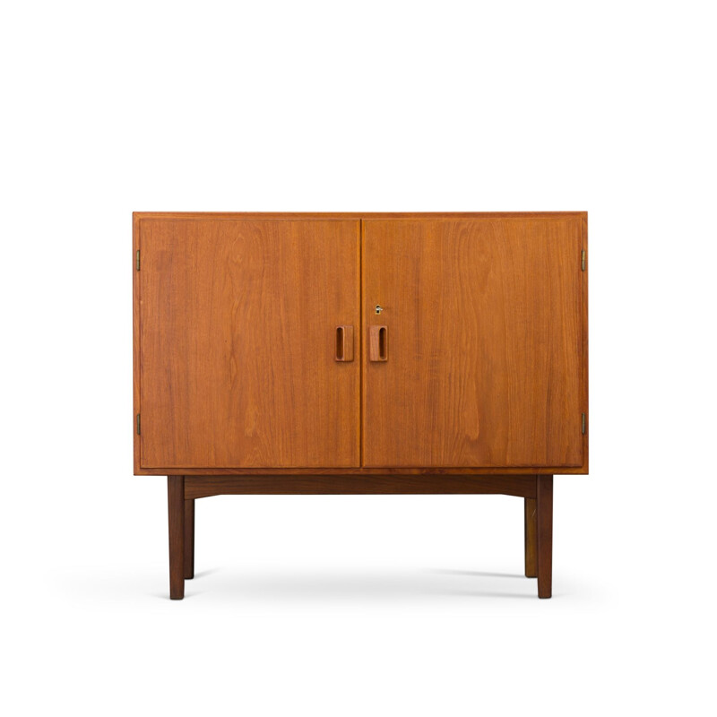 Vintage danish highboard  by Børge Mogensen for Soborg Møbler 1960