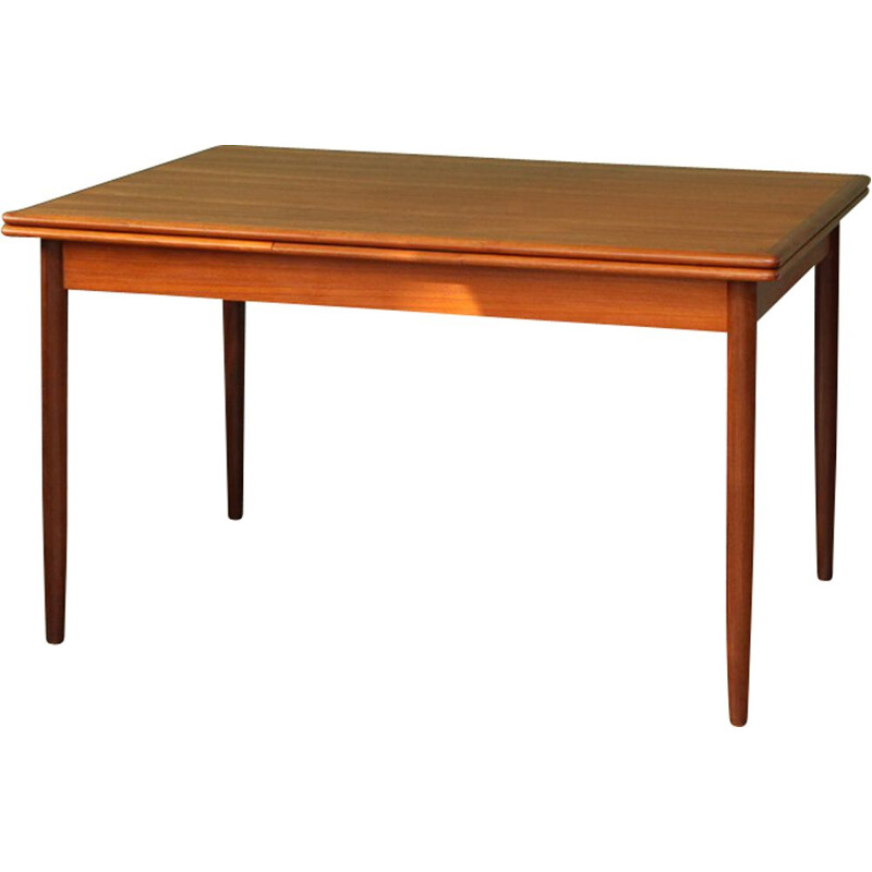 Vintage Scandinavian extendable dining table in teak  from the 60s