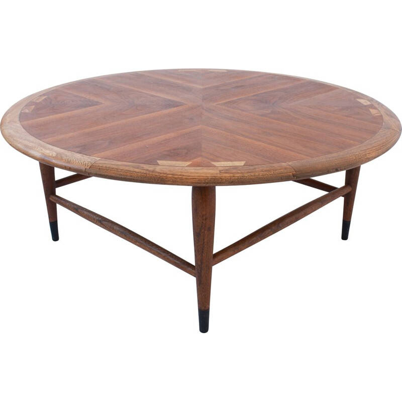 Table basse en noyer par Andre Bus pour Lane