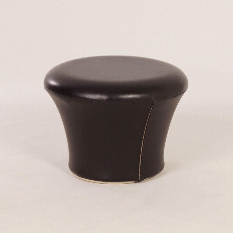 Vintage foot stool in Black Leather, Mushroom P by Pierre Paulin for Artifort, 1950s  