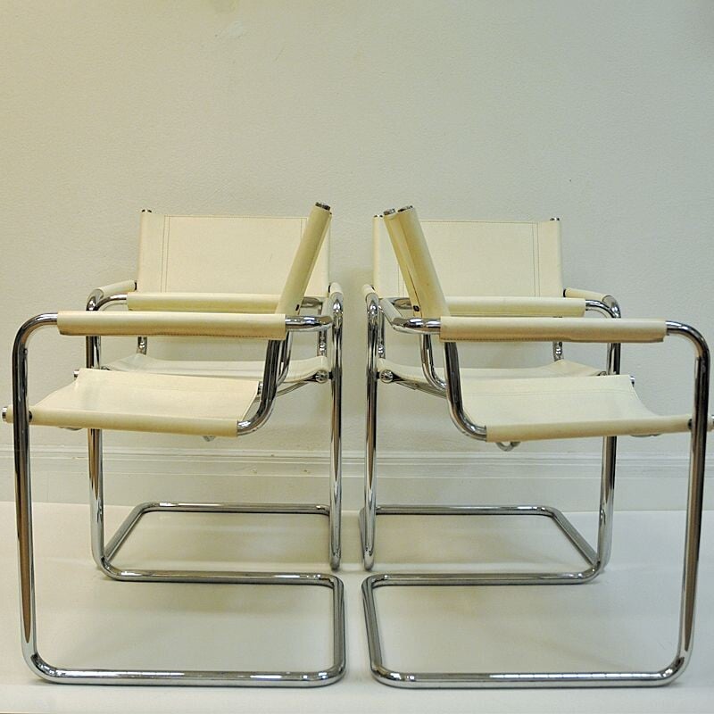 Série de 4 chaises vintage en cuir blanc par Linea Veam, Cantilever, Italie, années 1970 1980