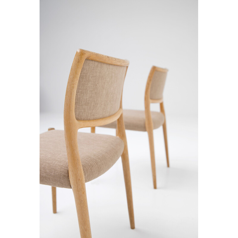 2 chaises à repas vintage en teck modèle 80 par Niels Otto Møller,1960