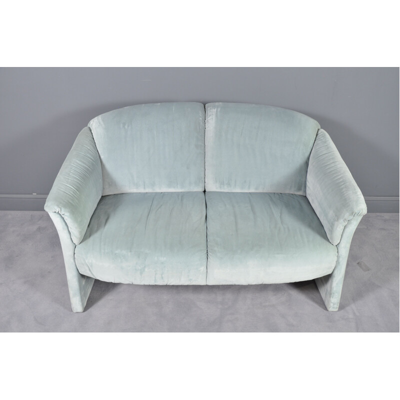 Vintage velvet mint  2-seater sofa by Walter Knoll 1980