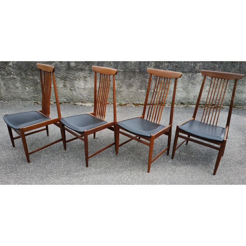 Set of 4 vintage chairs, Scandinavian, from the 1960