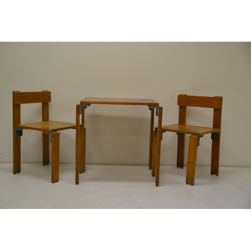 Ensemble table et chaises vintage de Georges Candilis & Anja Blomstedt
