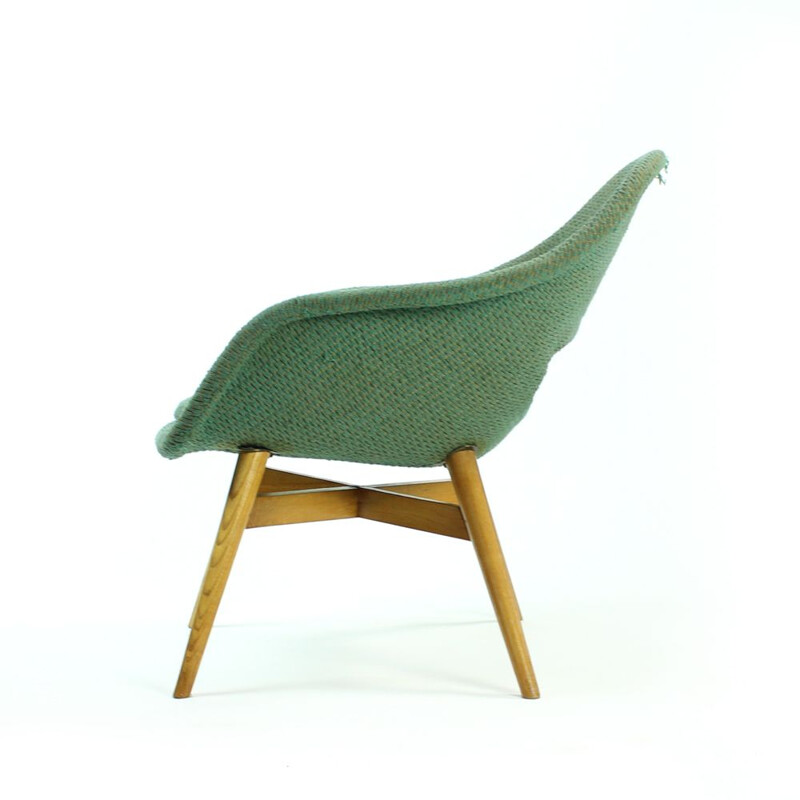 Vintage shell chair by Frantisek Jirak