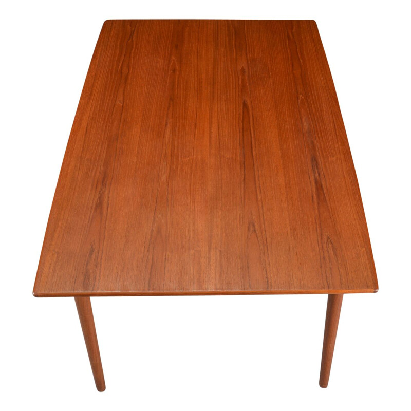 Vintage 371 teak dining table by Alfred Christensen