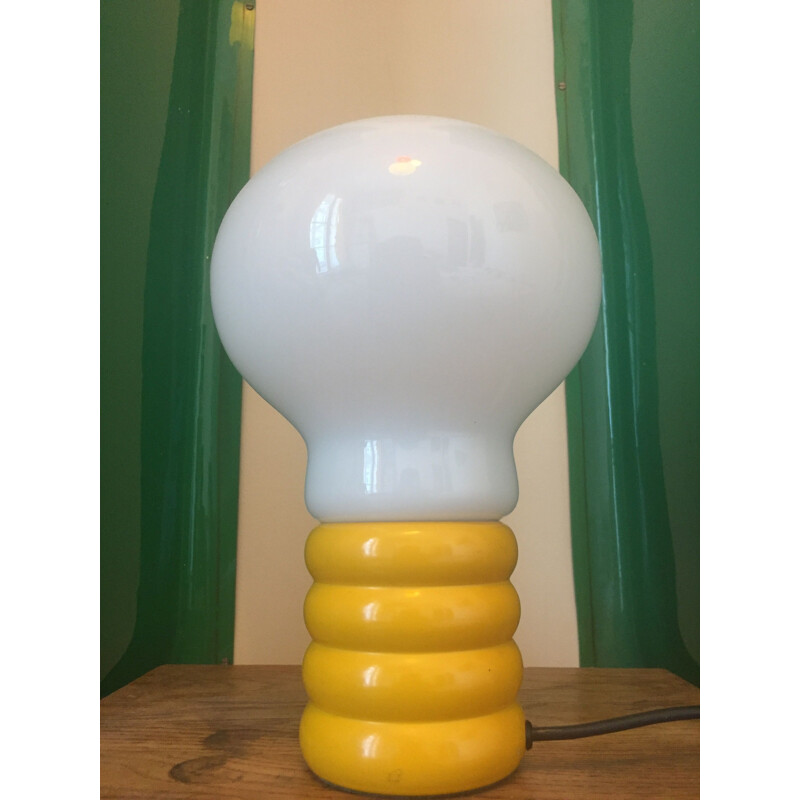 Lampe vintage jaune par Ingo Maurer