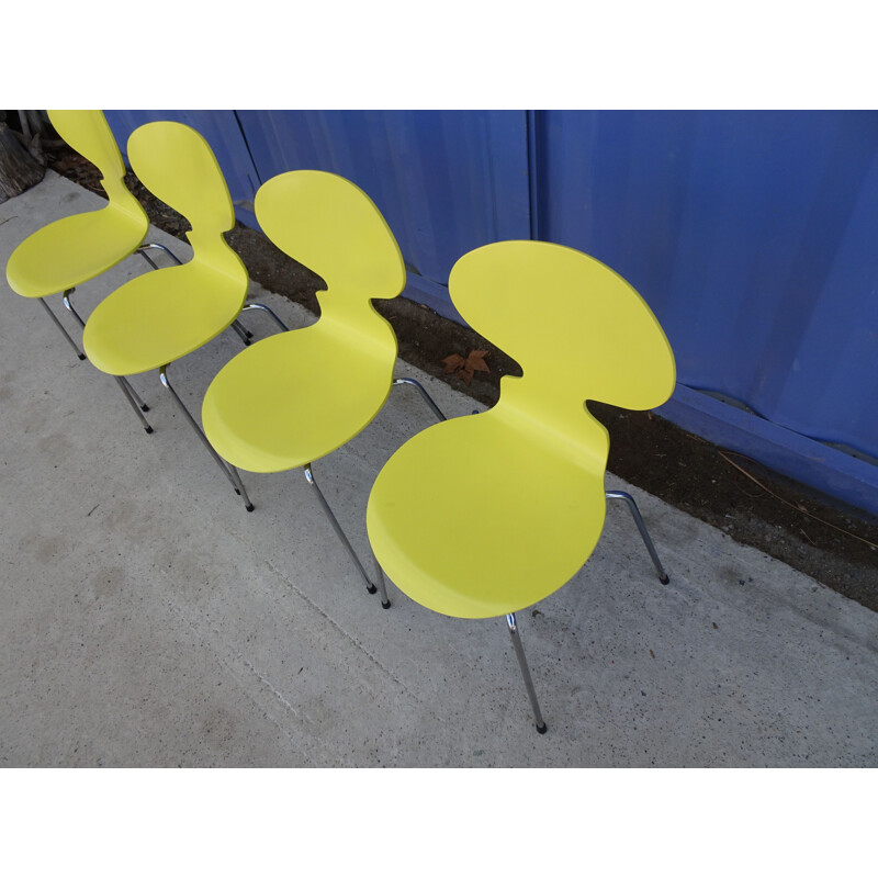 Set of 4 vintage chairs yellow ant Jacobsen for fritz hansen